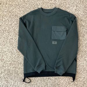 Men’s heavyweight sweatshirt by G star raw.